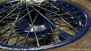 Automobil Speichenrad restaurieren und pulverbeschichten