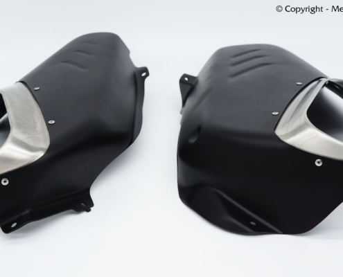 Ducati V4S / Panigale Blenden in schwarz beschichten.